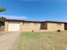 409 E Shandon Ave in Midland, TX - Building Photo