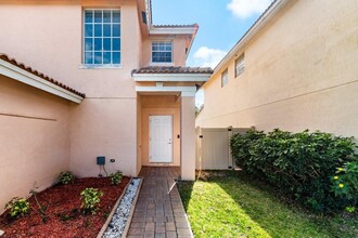 11946 Donlin Dr in Wellington, FL - Building Photo - Building Photo