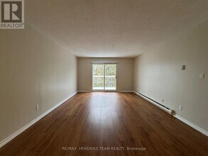 19b High St in Fort Erie, ON - Building Photo - Building Photo