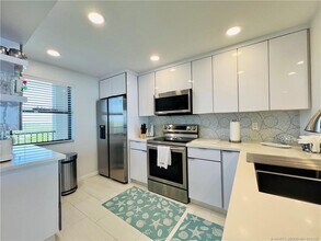 4200 N Hwy A1A in Fort Pierce, FL - Building Photo - Building Photo