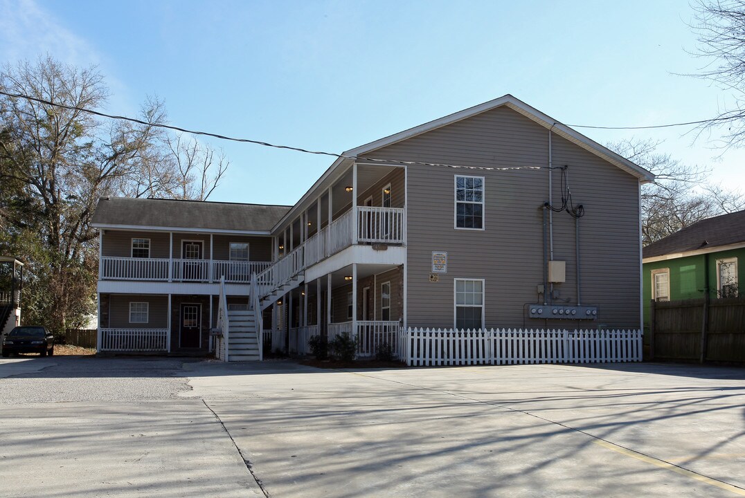 4506 Rugheimer Ave in North Charleston, SC - Foto de edificio