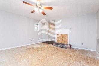 116 Barnes Dr in Erwin, NC - Foto de edificio - Building Photo