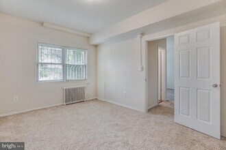 39 Mississippi Ave SE in Washington, DC - Building Photo - Building Photo