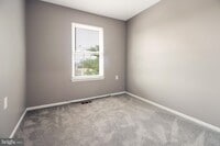 825 Showell Ct photo'