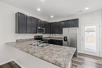 22 Greenly Ln in Fletcher, NC - Building Photo - Building Photo