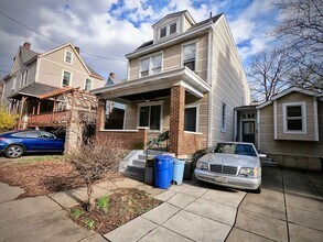 5444 Claybourne St in Pittsburgh, PA - Building Photo - Building Photo