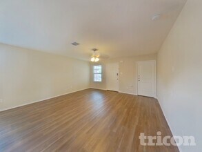 6028 Parkview Hills Ln in Fort Worth, TX - Foto de edificio - Building Photo