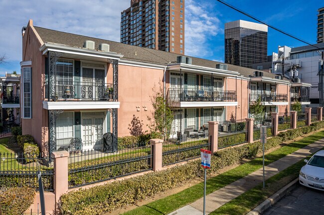 Bois du Chene in Dallas, TX - Building Photo - Building Photo