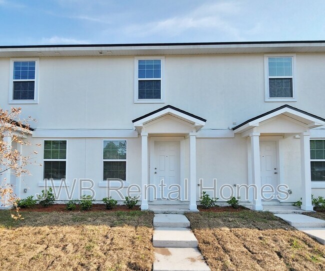 8492 McGirts Village Ln in Jacksonville, FL - Building Photo - Building Photo