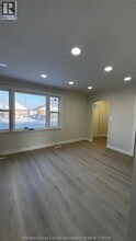 2475 Meighen Rd in Windsor, ON - Building Photo - Building Photo