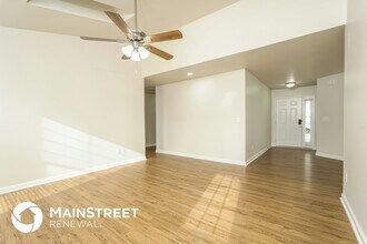 4403 Pleasant Valley Rd in Greensboro, NC - Building Photo - Building Photo