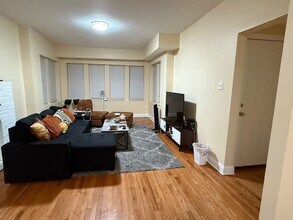 6327 N Francisco Ave in Chicago, IL - Building Photo - Building Photo