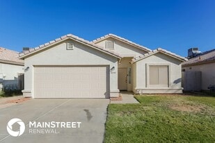 10464 W Reade Ave in Glendale, AZ - Building Photo