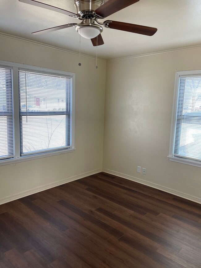 property at 4036 E 25th Pl