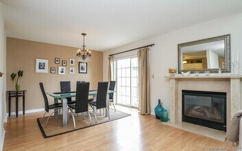 902 Gray Fox Ln in Rocky Hill, CT - Building Photo - Building Photo