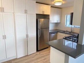 521 Indiana St in El Segundo, CA - Building Photo - Building Photo