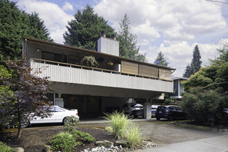 4324 36th Ave W in Seattle, WA - Building Photo - Building Photo