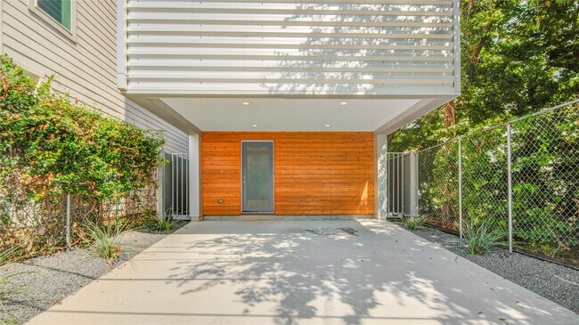 1315 Lakin St in Houston, TX - Building Photo - Building Photo