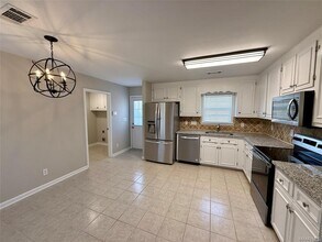 614 Lorena Ct in Pike Road, AL - Building Photo - Building Photo