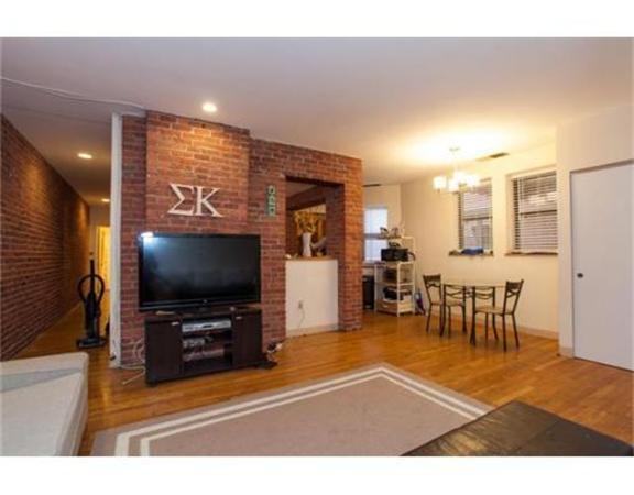 95 Gainsborough St in Boston, MA - Building Photo
