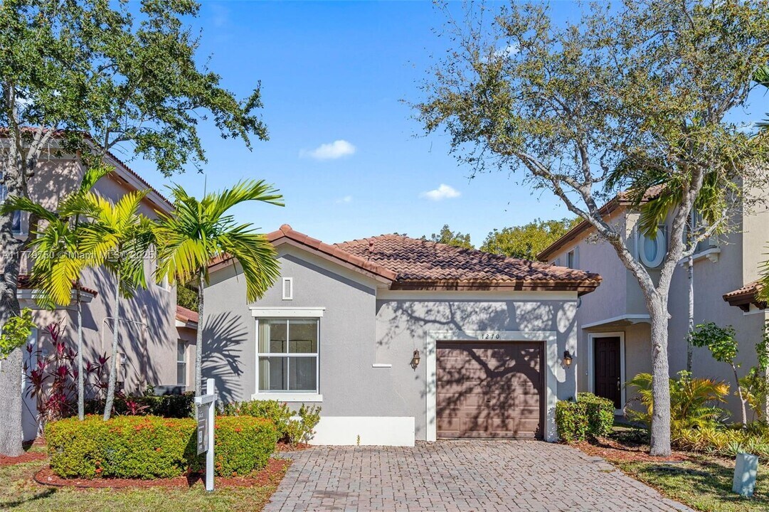 1270 NE 39th Ave in Homestead, FL - Building Photo
