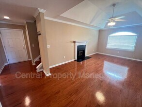 409 Falling Rock Way in Greenville, SC - Building Photo - Building Photo