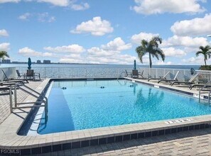 3342 N Key Dr in North Fort Myers, FL - Building Photo - Building Photo