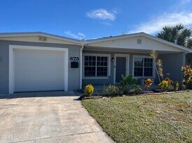 675 Teak Dr in Melbourne, FL - Building Photo