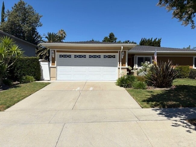 property at 5835 Wheelhouse Ln