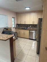 25 NW 143rd St in Miami, FL - Building Photo - Building Photo