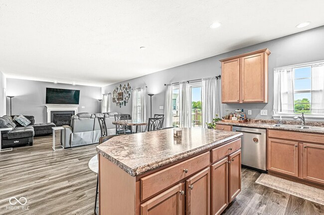 733 Reunion Ln in Greenwood, IN - Building Photo - Building Photo