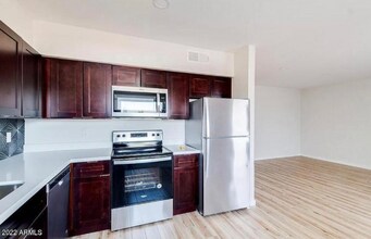 813 E Marlette Ave in Phoenix, AZ - Building Photo - Building Photo