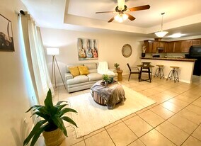 6621 Garden Woods Ave, Unit B in Brownsville, TX - Building Photo