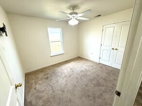 108 Myra Ln in Victoria, TX - Building Photo - Building Photo