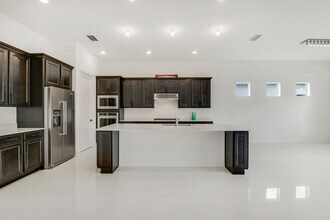 10815 Stellar Cir in Palm Beach Gardens, FL - Building Photo - Building Photo