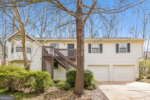 2752 Hawk Trace NE in Marietta, GA - Building Photo