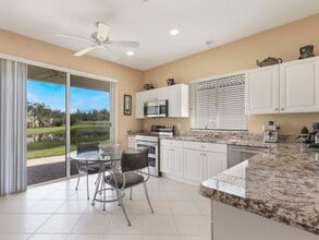 8125 Brindisi Ln in Boynton Beach, FL - Building Photo - Building Photo