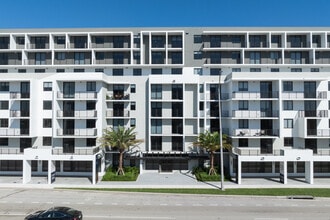 The Atlantic by Soleste in Pompano Beach, FL - Foto de edificio - Building Photo