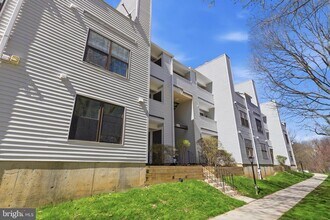 1647 Carriage House Terrace in Silver Spring, MD - Building Photo - Building Photo