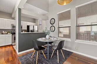 611 E 45th St in Austin, TX - Building Photo - Building Photo