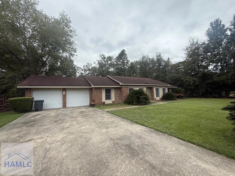 619 Olmstead Dr, Unit 818 in Hinesville, GA - Foto de edificio