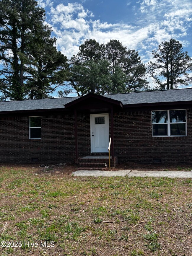 201 Morning Rd in Windsor, NC - Building Photo - Building Photo