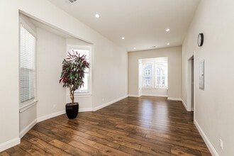 875 Wood St in Oakland, CA - Building Photo - Building Photo