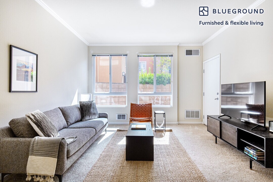 295 E Evelyn Ave-Unit -FL1-ID503 in Sunnyvale, CA - Building Photo