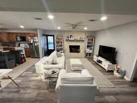 406 Wittel Ave in Opelika, AL - Building Photo