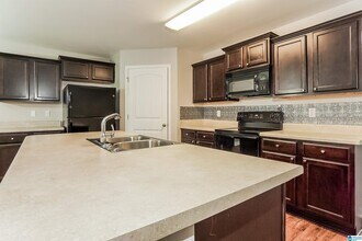 193 Addison Dr in Calera, AL - Building Photo - Building Photo