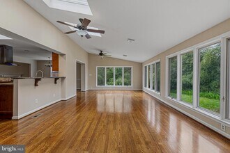 1322 Cordelia Ct in McLean, VA - Building Photo - Building Photo