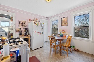 361 Washington St, Unit 3 in Somerville, MA - Building Photo - Building Photo