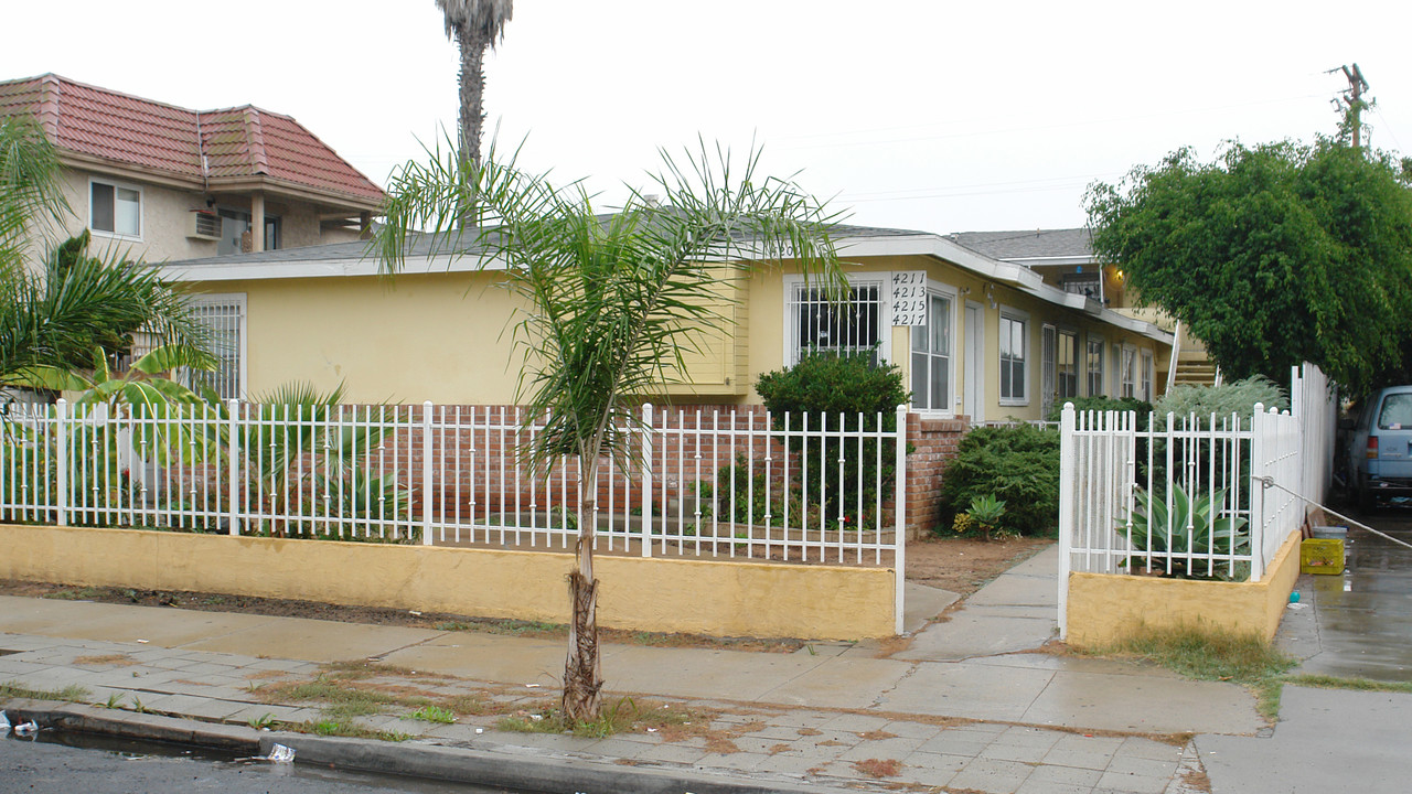 4209 Wilson Ave in San Diego, CA - Building Photo