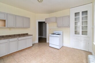 24 Wheeler St in Montclair, NJ - Building Photo - Building Photo